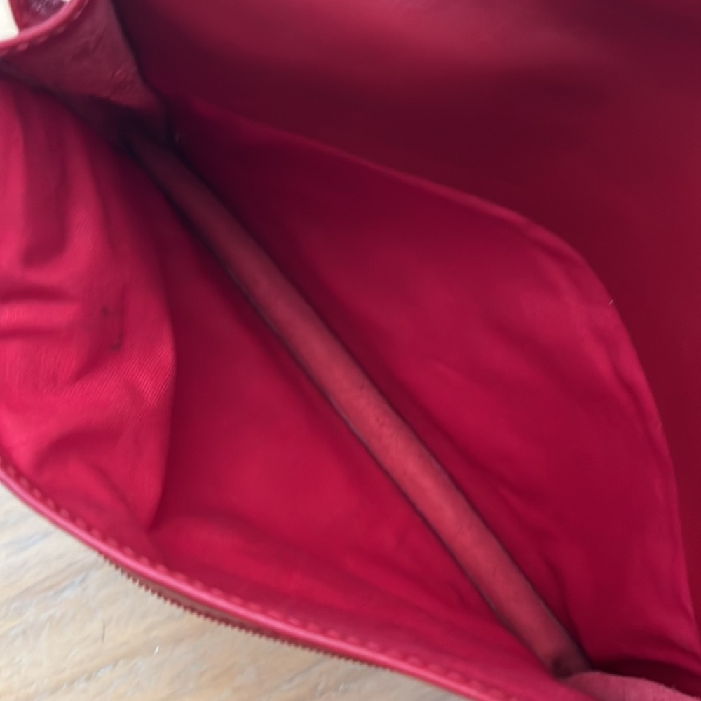 Small Italian leather Red clutch - Picture 7 of 8